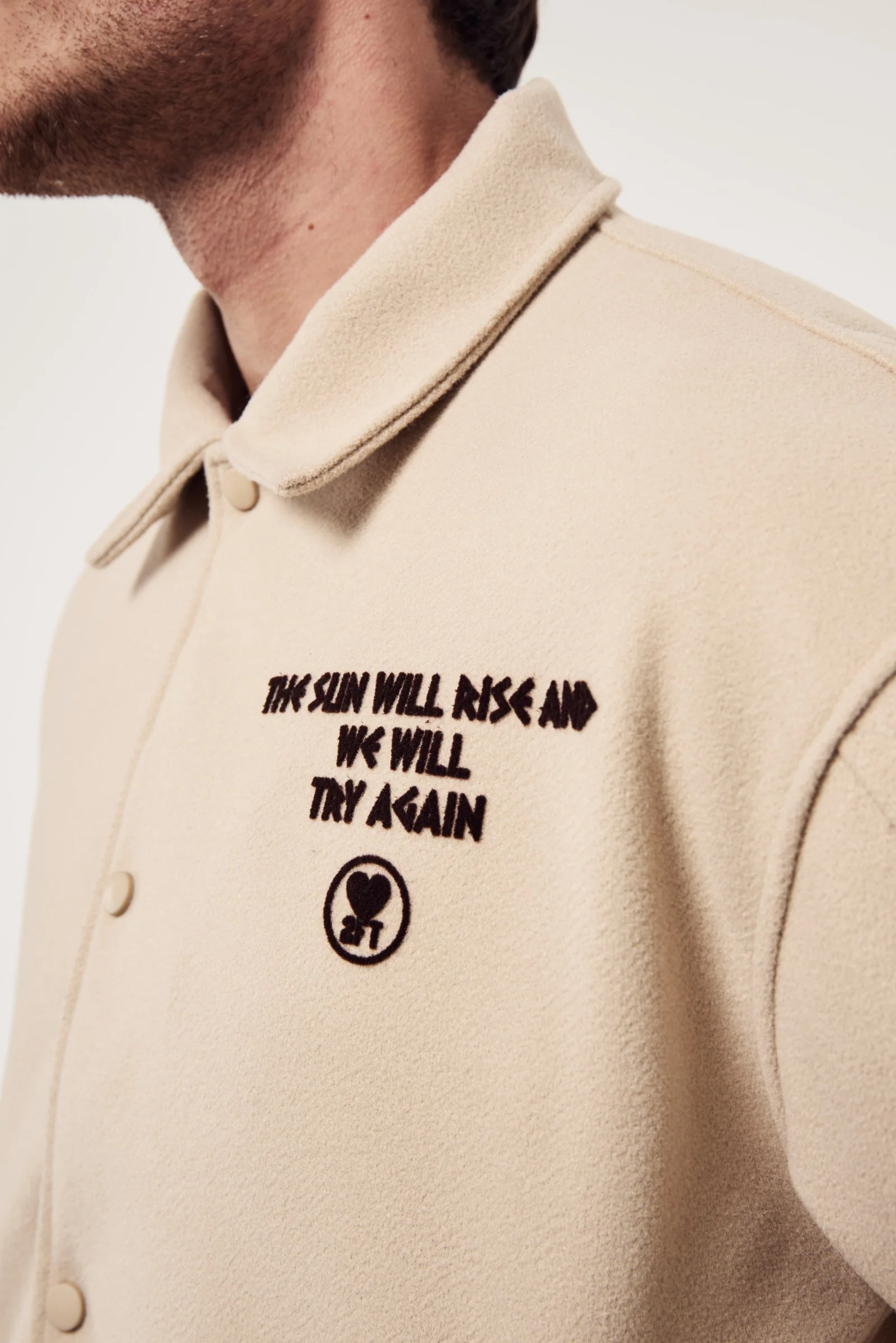 Sırtı Baskılı Kaşe Mont - Görsel 4