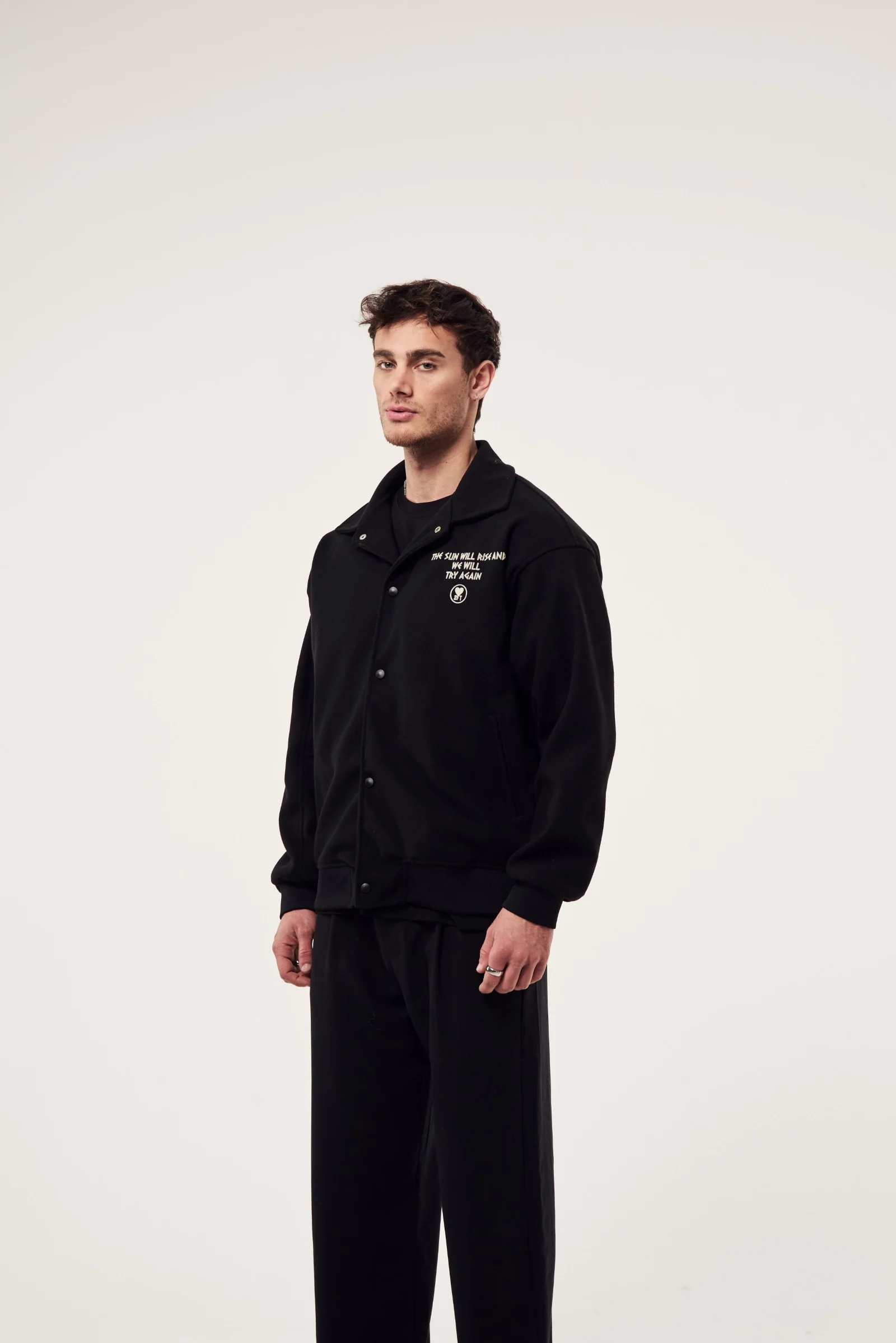 Sırtı Baskılı Kaşe Mont - Görsel 5