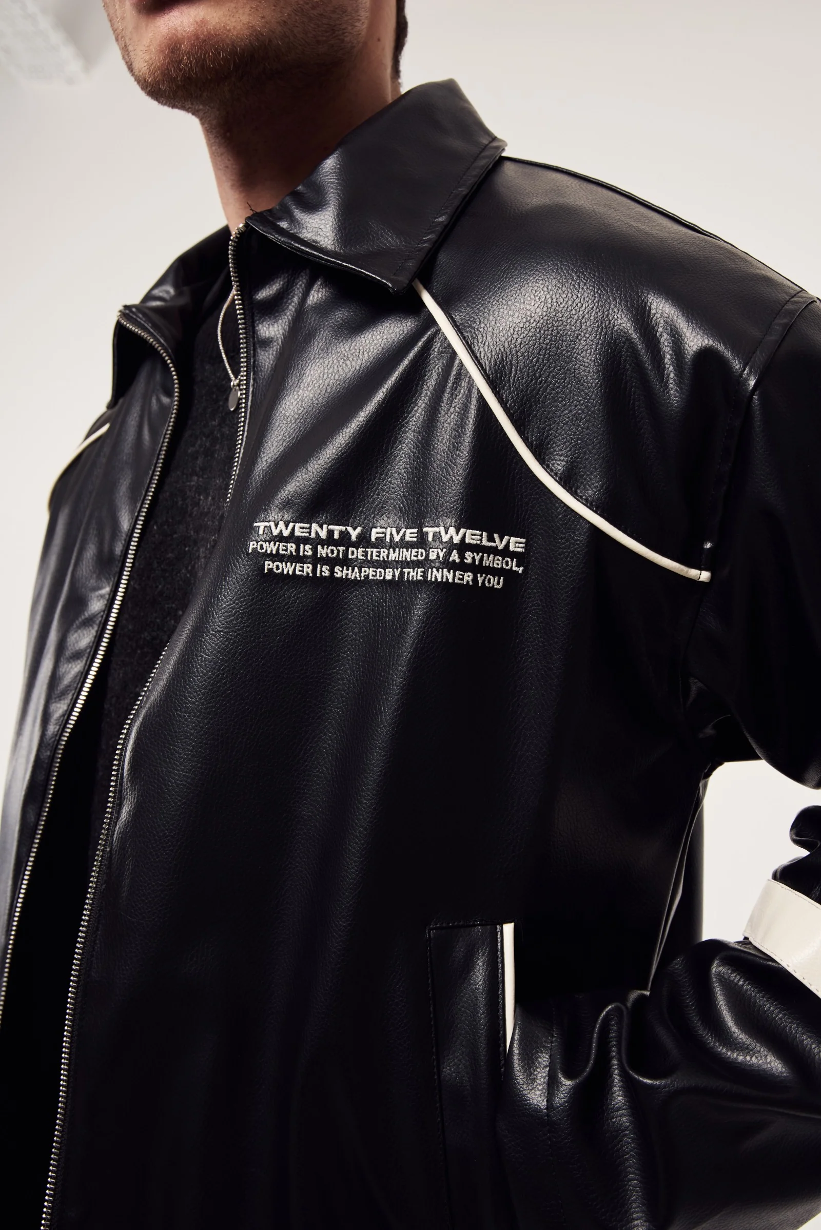 Baskılı Biyeli Deri Ceket - Görsel 4